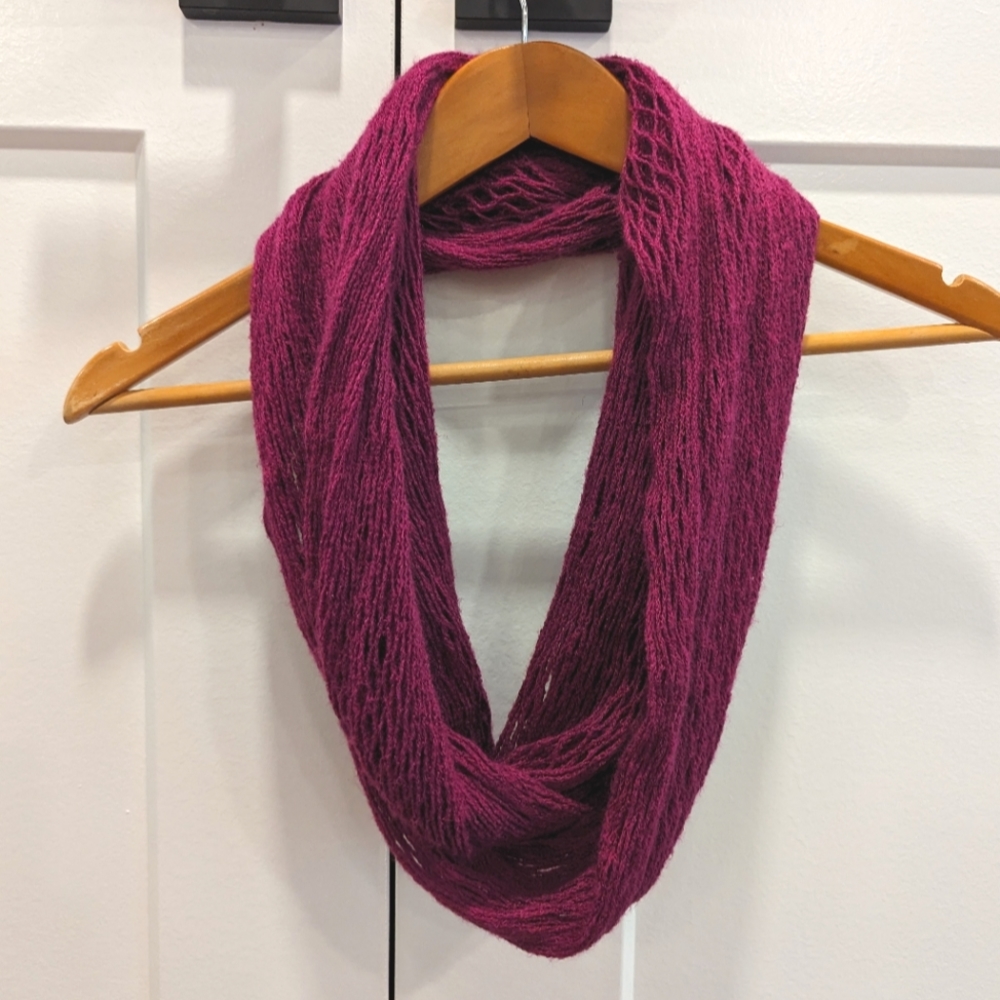 Women's open weave fishnet mesh infinity scarf